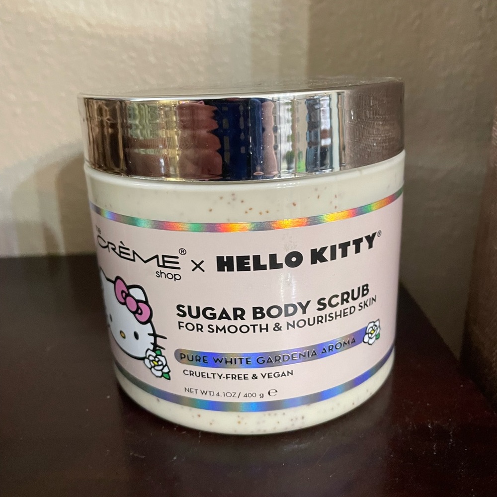 New The Creme Shop x Hello Kitty Sugar Body Scrub